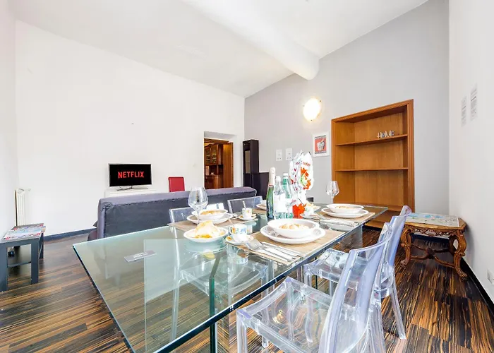 Garibaldi 3 Minutes, Free Wifi & Netflix By Tilo